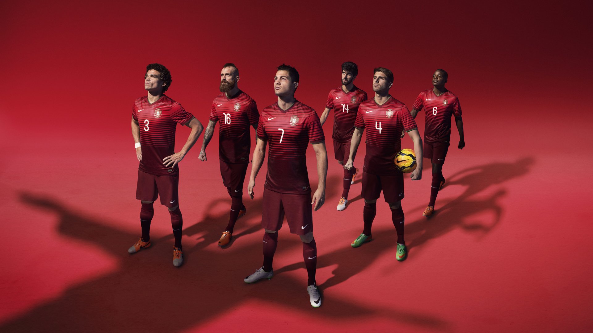 惊爆！莱万致命一击难救主，英格兰3-1完胜比利时，C组悬念再起